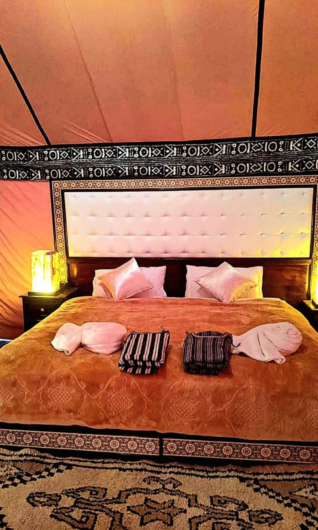 Luxury Desert Camp Мерзуга Экстерьер фото