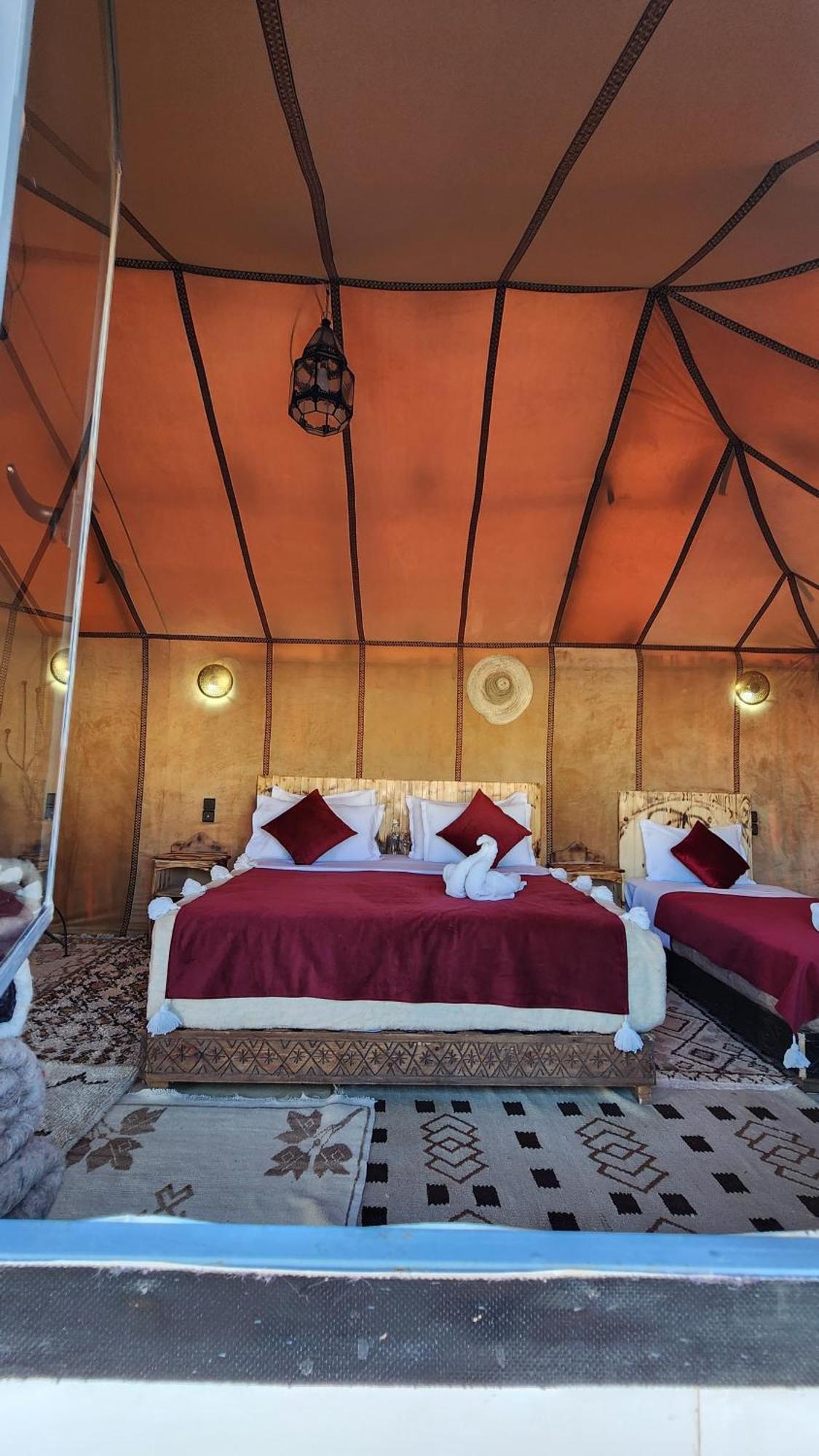 Luxury Desert Camp Мерзуга Экстерьер фото